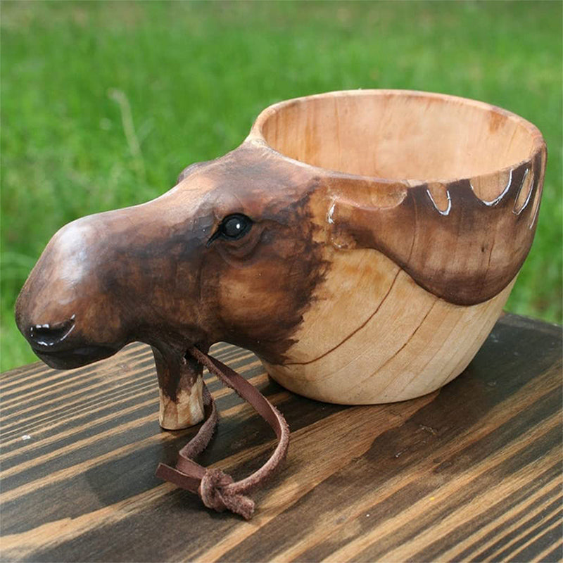 Tasse en bois sculptée à la main